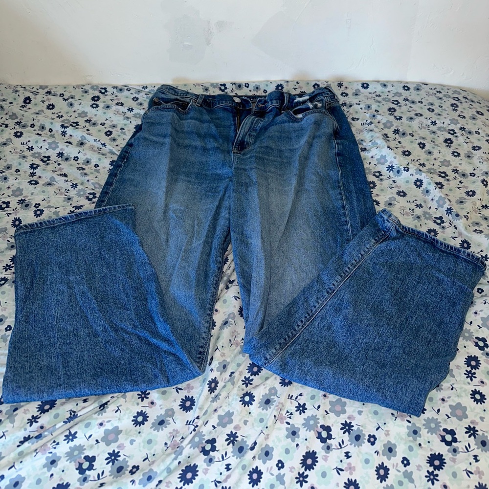 AE boyfriend jeans